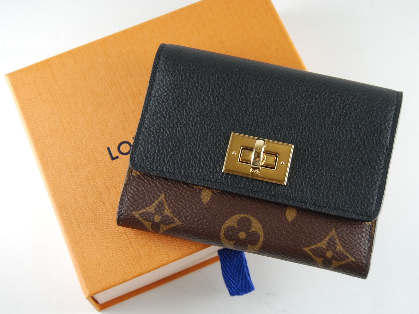 USED/A】LOUISVUITTONルイヴィトン□M82640□ポルトフォイユ 