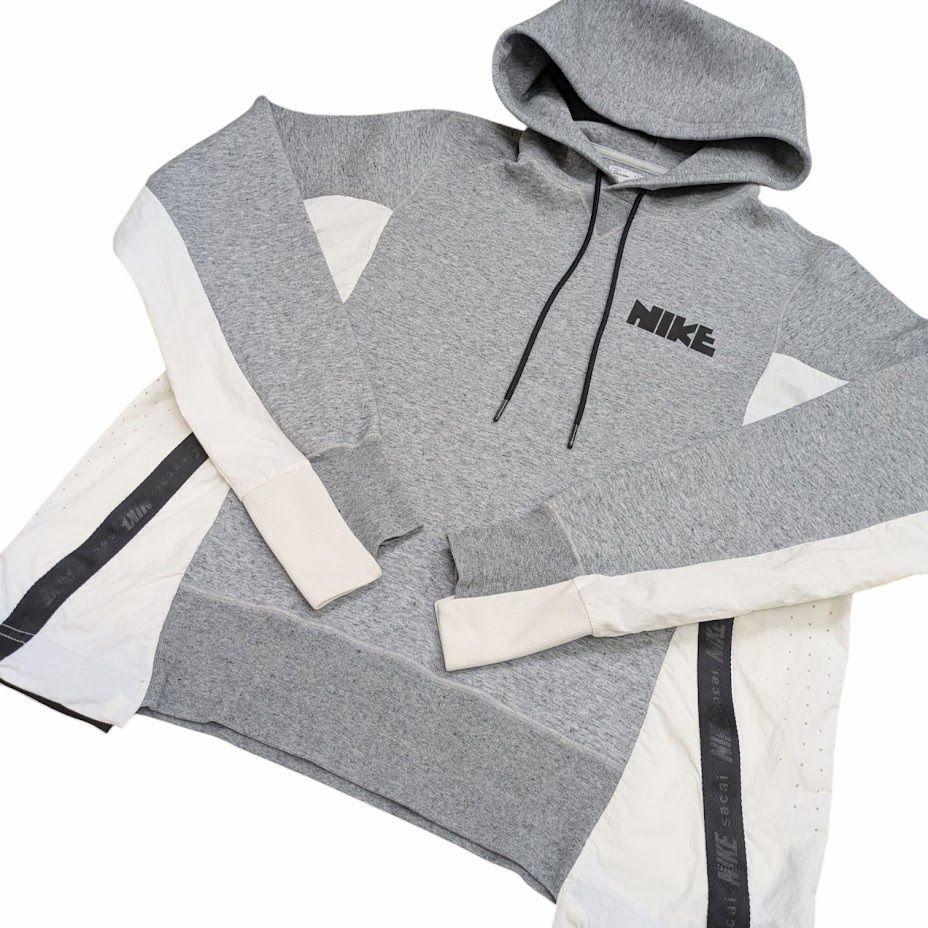 【Sacai × NIKE】 異素材ドッキング プルオーバー パーカー ★希少★ NIKE公式】ナイキ x sacai パーカー.オンラインストア (通販サイト)