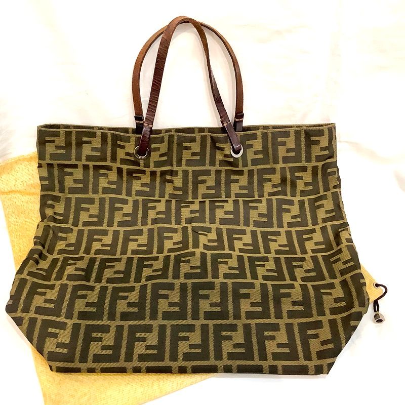 フェンディ（FENDI）ズッカ柄手提げバッグ 2220-26598-008 難有