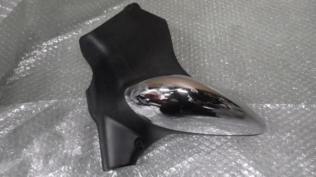 GZ125HS　の　フロント　サイドカバー 左　傷:#1741069580