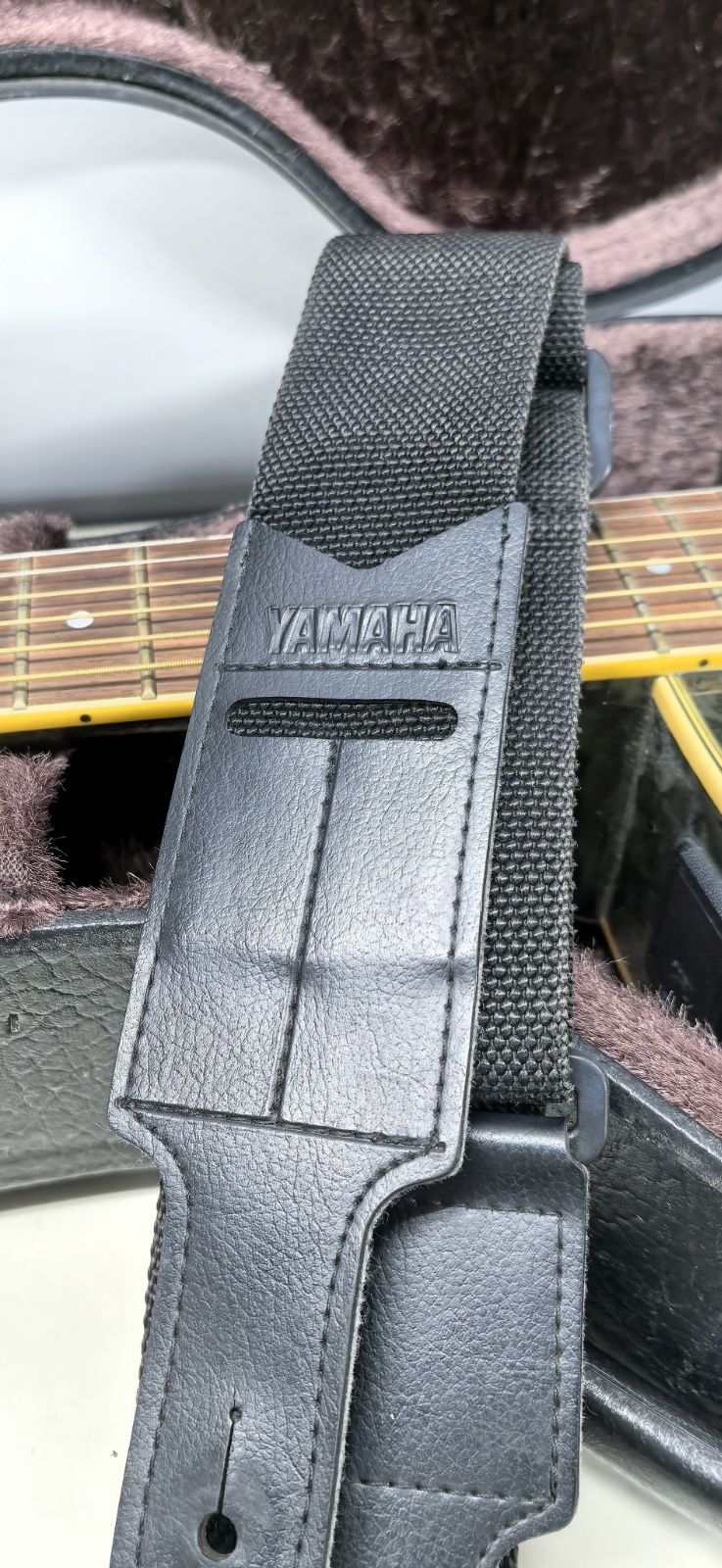 Yamaha APX-8C