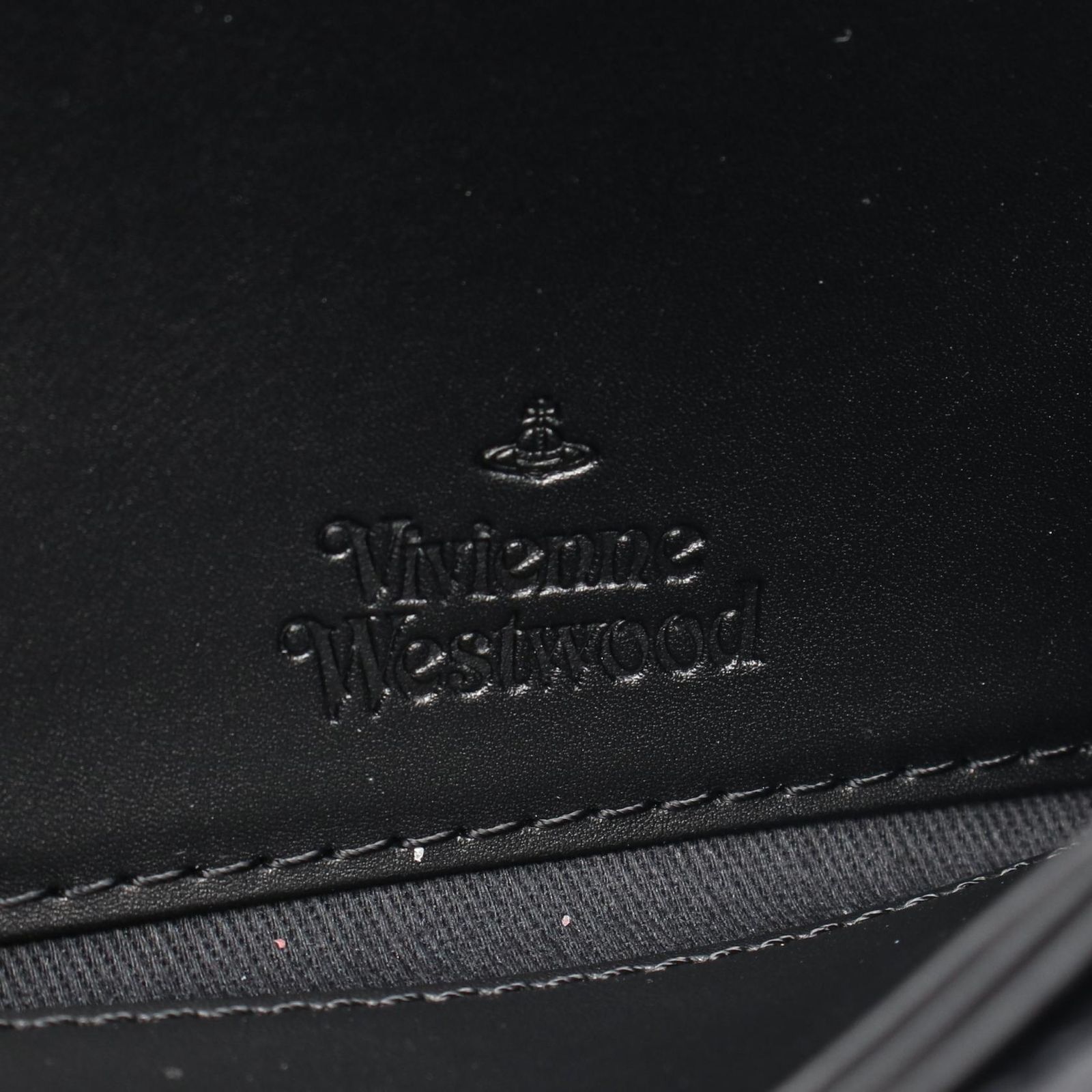 ヴィヴィアンウエストウッド Vivienne Westwood 二つ折り長財布