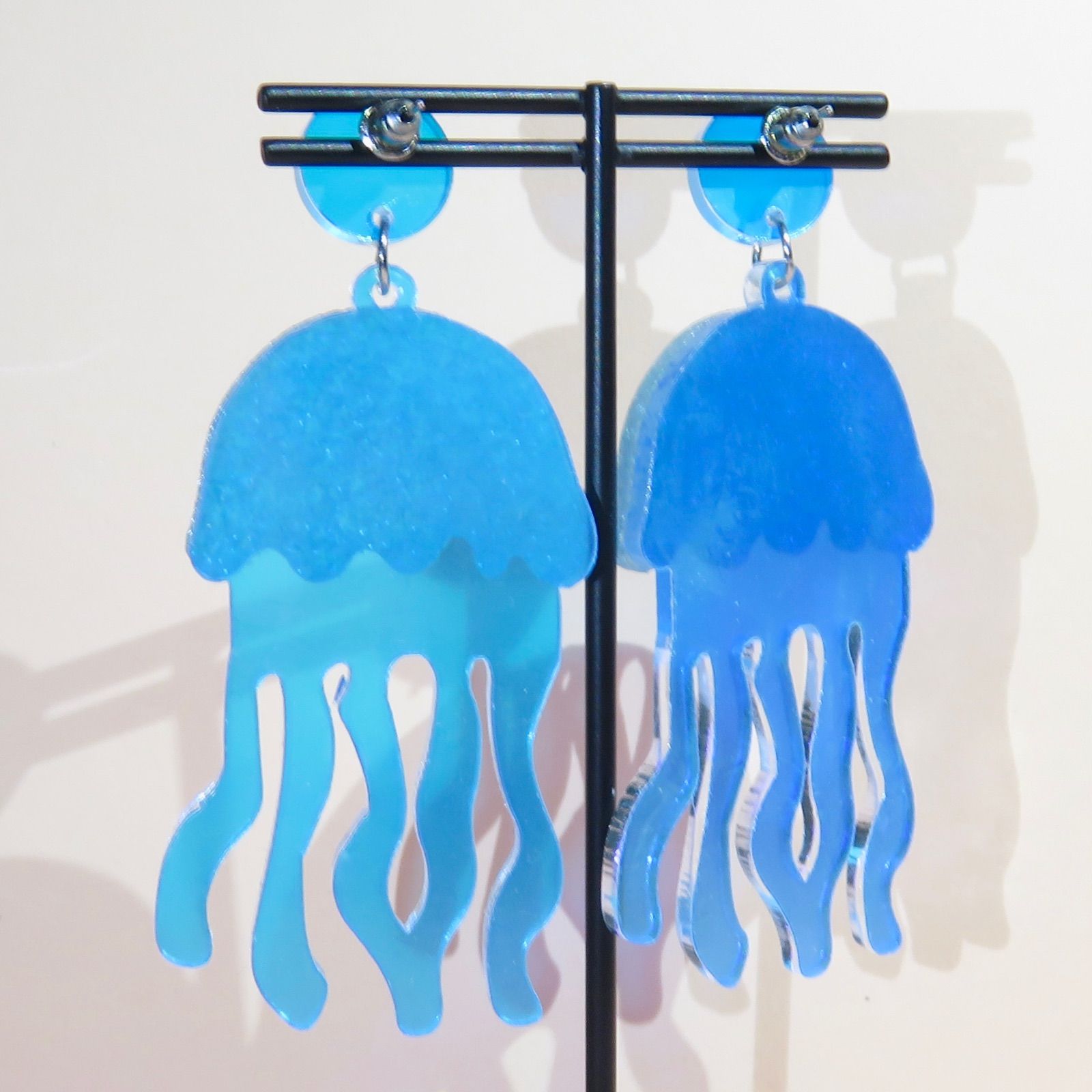 ヘアゴム　クラゲ　クリア　グレー×ブルー　メルカリ便 ヘアゴム クラゲ クリア グレー×ブルー メルカリ便