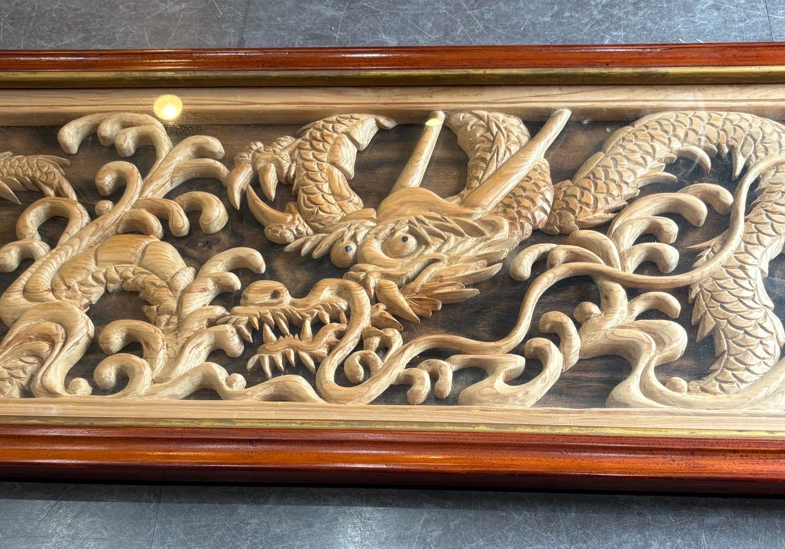 木彫り龍 額縁 欄間彫刻 壁飾り インテリア 仏教美術 ガラス割れあり