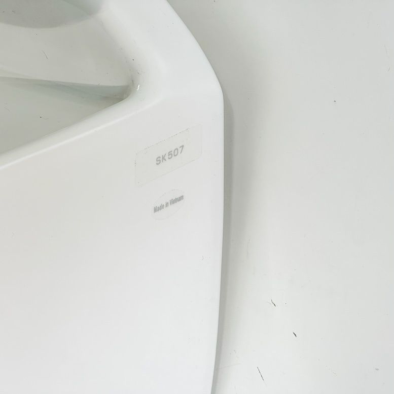 TOTO 洗濯用流し 型番 SK507 ＃NW1 アウトレット品 WWW_SKLAD-KIRPICHA_RU