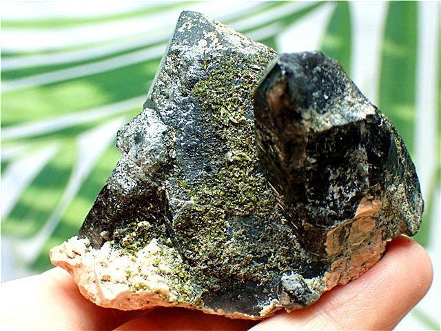 チベット産天然モリオン(黒水晶）原石B85C3/110C26D チベット産 モリオン (黒水晶) 原石 100.9g - 通販