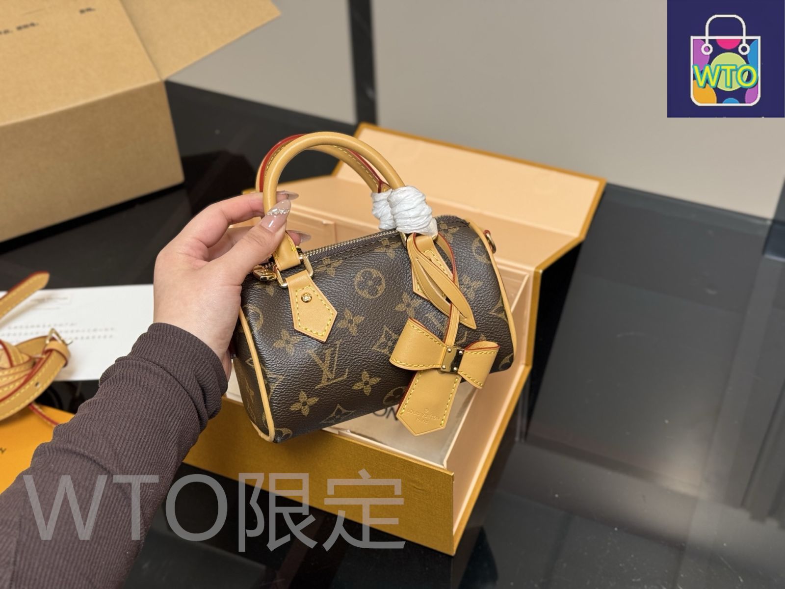 【ルイヴィトン】 ナノスピーディー 大人キュートに 村上隆コラボ♪】ルイヴィトン LV×TM ナノ スピーディ バッグ
