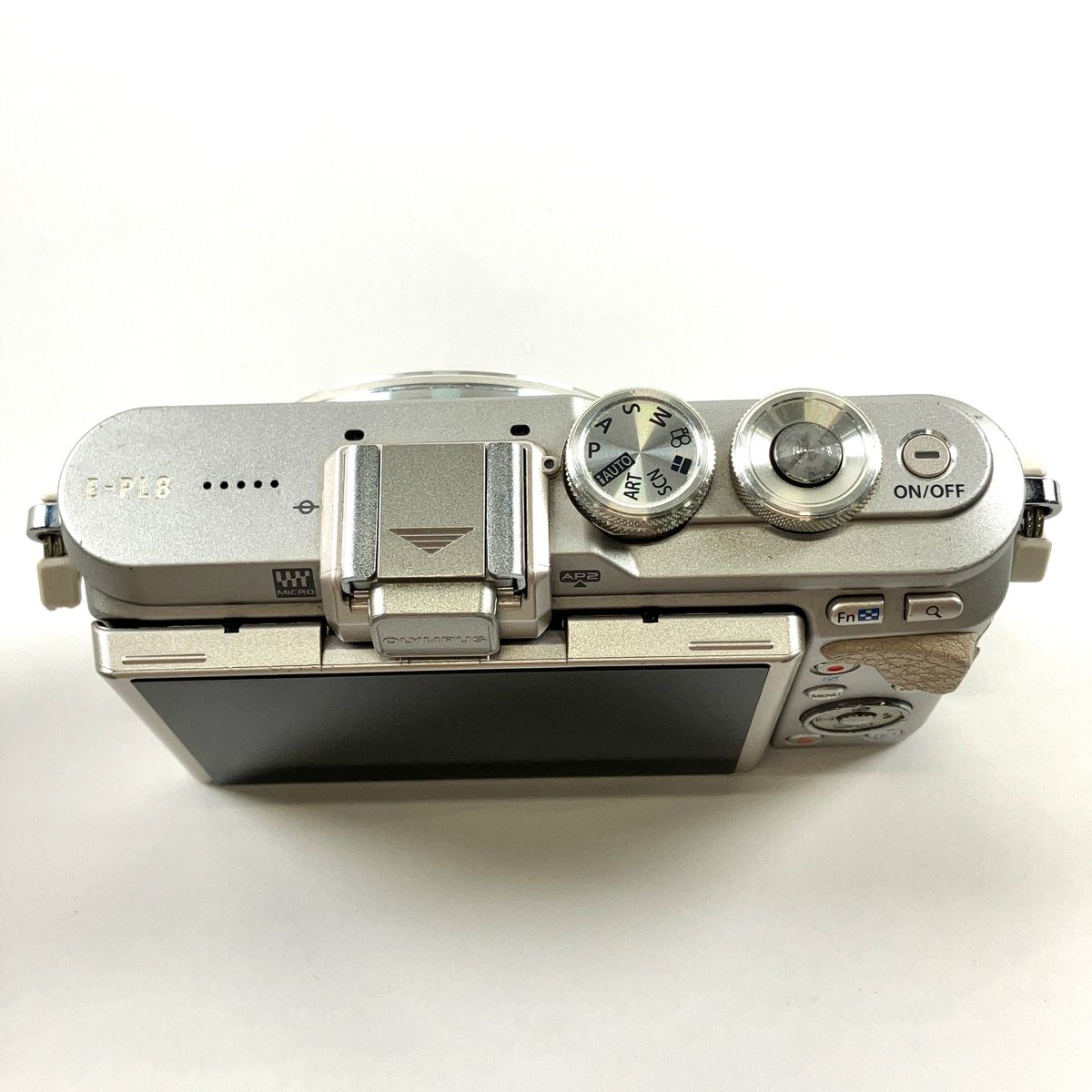 超美品 オリンパス ペン E-PL8 ミラーレスデジタルカメラ ボディ ホワイト OLYMPUS PEN オリンパス ミラーレス ペン E-PL8 レンズセット
