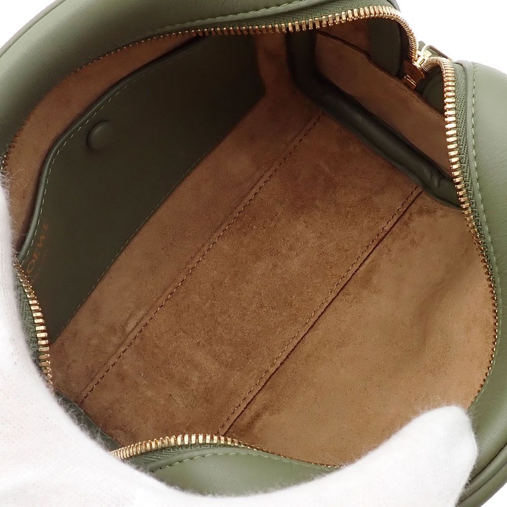 新品未使用 ロエベ アマソナ16 アボカド ロエベ LOEWE LOEWE バッグ AMAZONA 16 SQUARE アマソナ A039N21X01