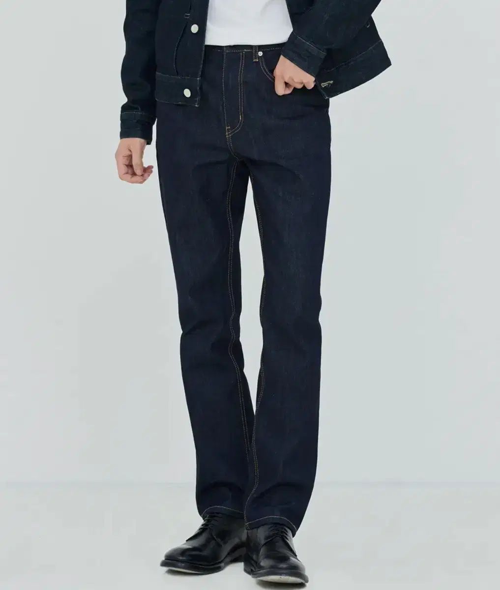 FATALISM モデレーション インディゴ ストレートフィット デニムパンツ 48