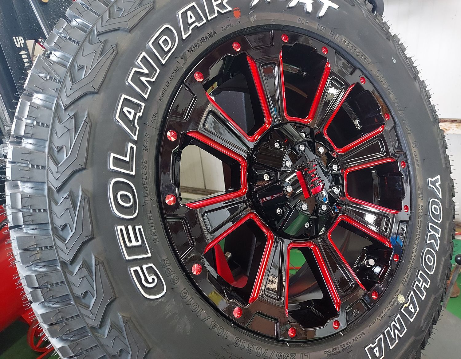 ヨコハマジオランダーAT 215/65R16 タイヤ ホイールセット GEOLANDAR ヨコハマ ジオランダー A/T G015 215/65R16C 109/107S