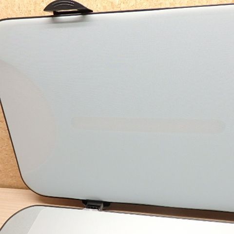 シルバー ヨコ型