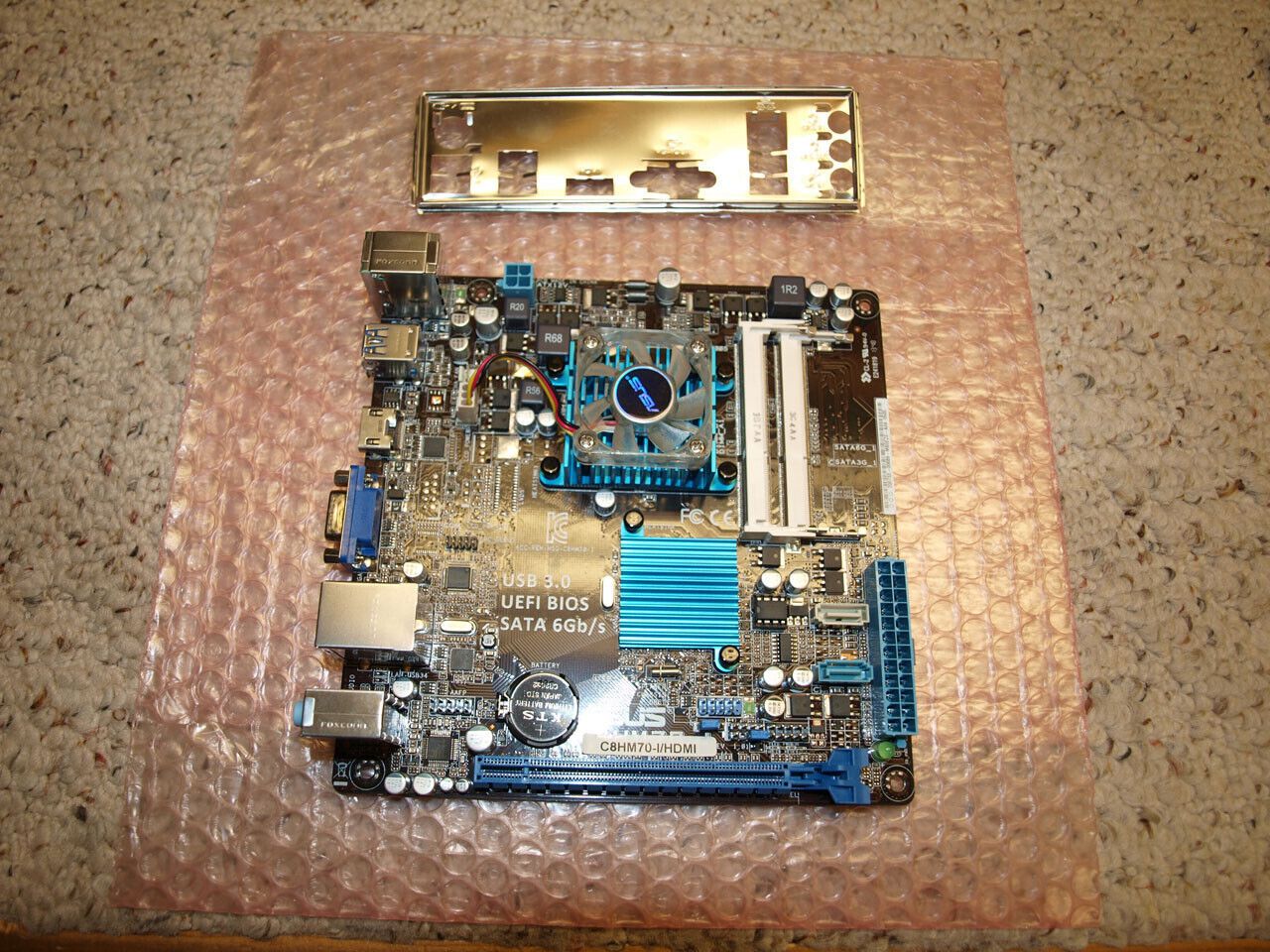 ASUS C8HM70-I/HDMI Mini ITX マザーボード - - メルカリ