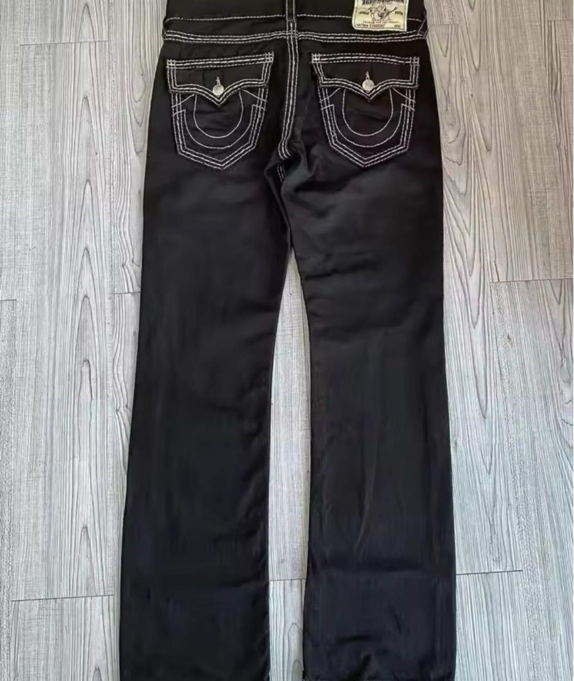 トゥルーレリジョン　白ステッチデニムW29 ストレート TRUE RELGION ジーンズ ホワイトスティッチ トゥルーレリジョン