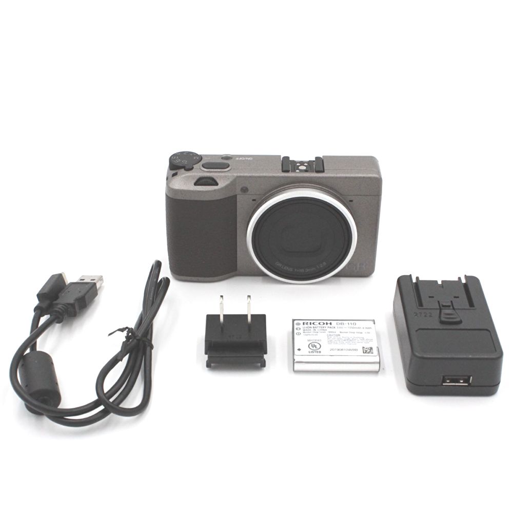 ショット数わずか38回。☆新品級☆ RICOH リコー GR III 3 Diary