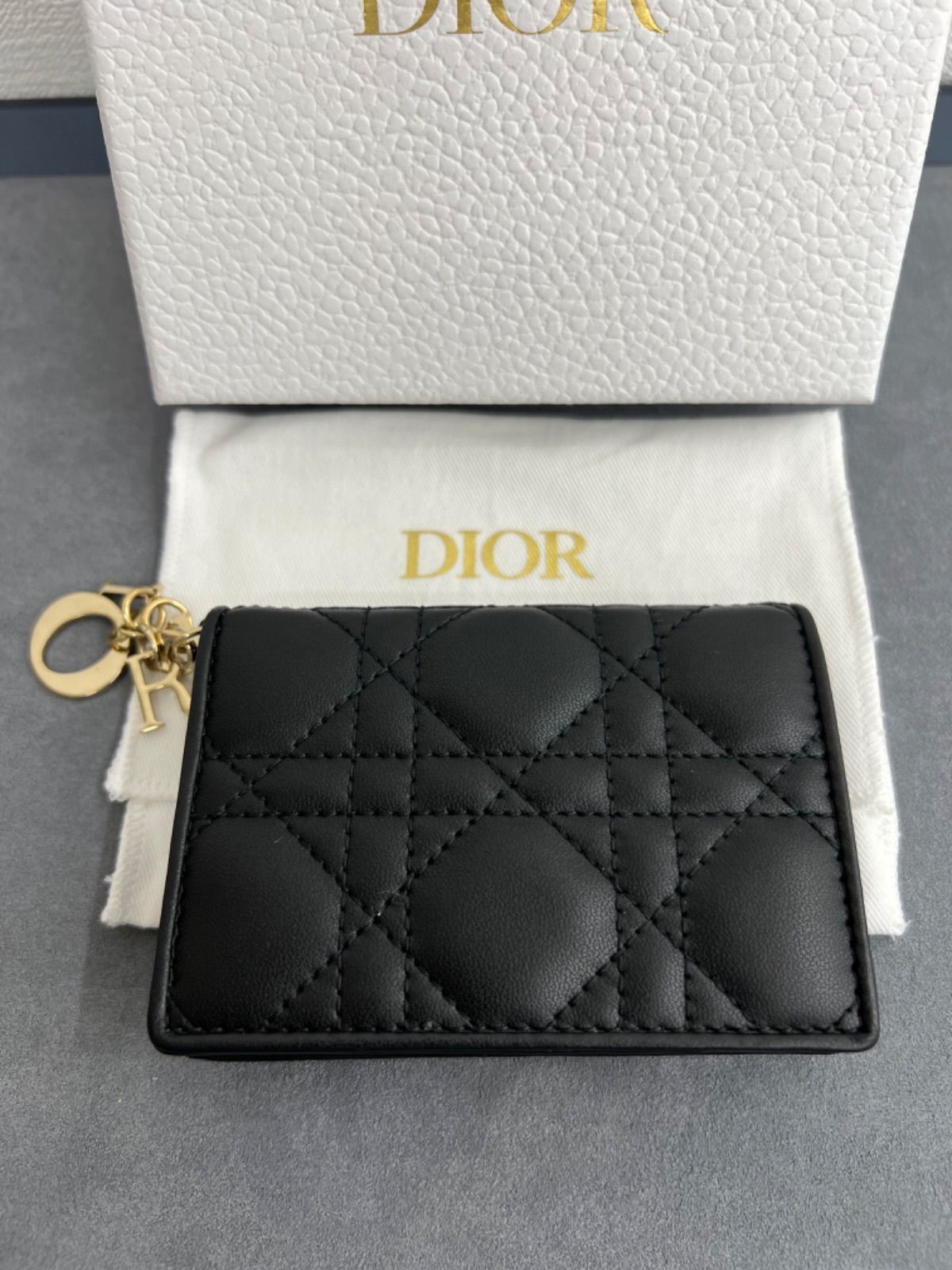 Christian Dior Ladydior 名刺入れ フラップカードホルダー