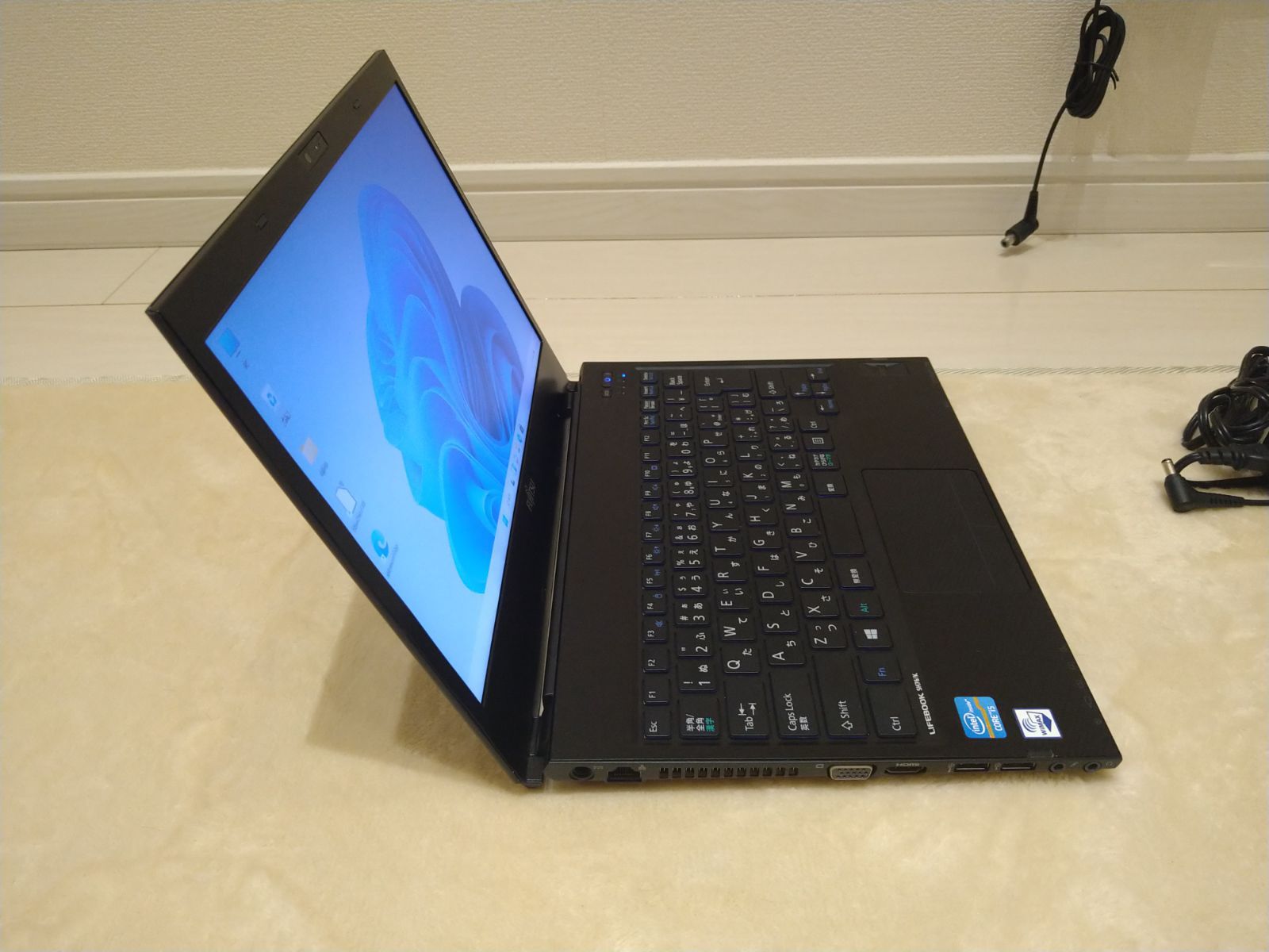 中古パソコン爆速LIFEBOOK SH76/K☆SSD128GB／Core i5 - メルカリ