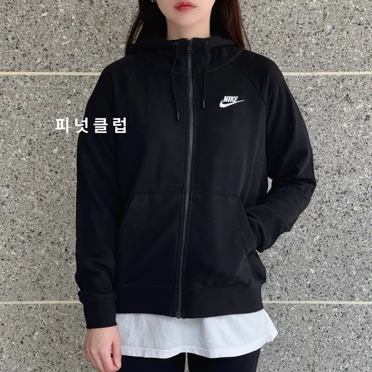 NIKE ナイキ エッセンシャル フード ジップアップ プールハウス Tシャツ BV3343 ー 010
