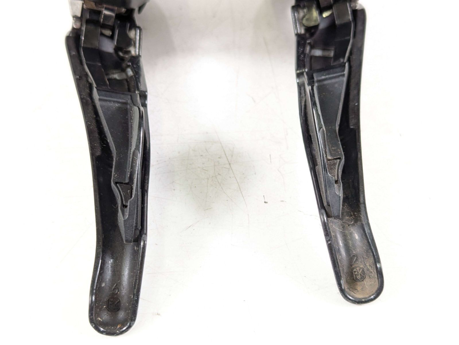 左クランプ ST250413F