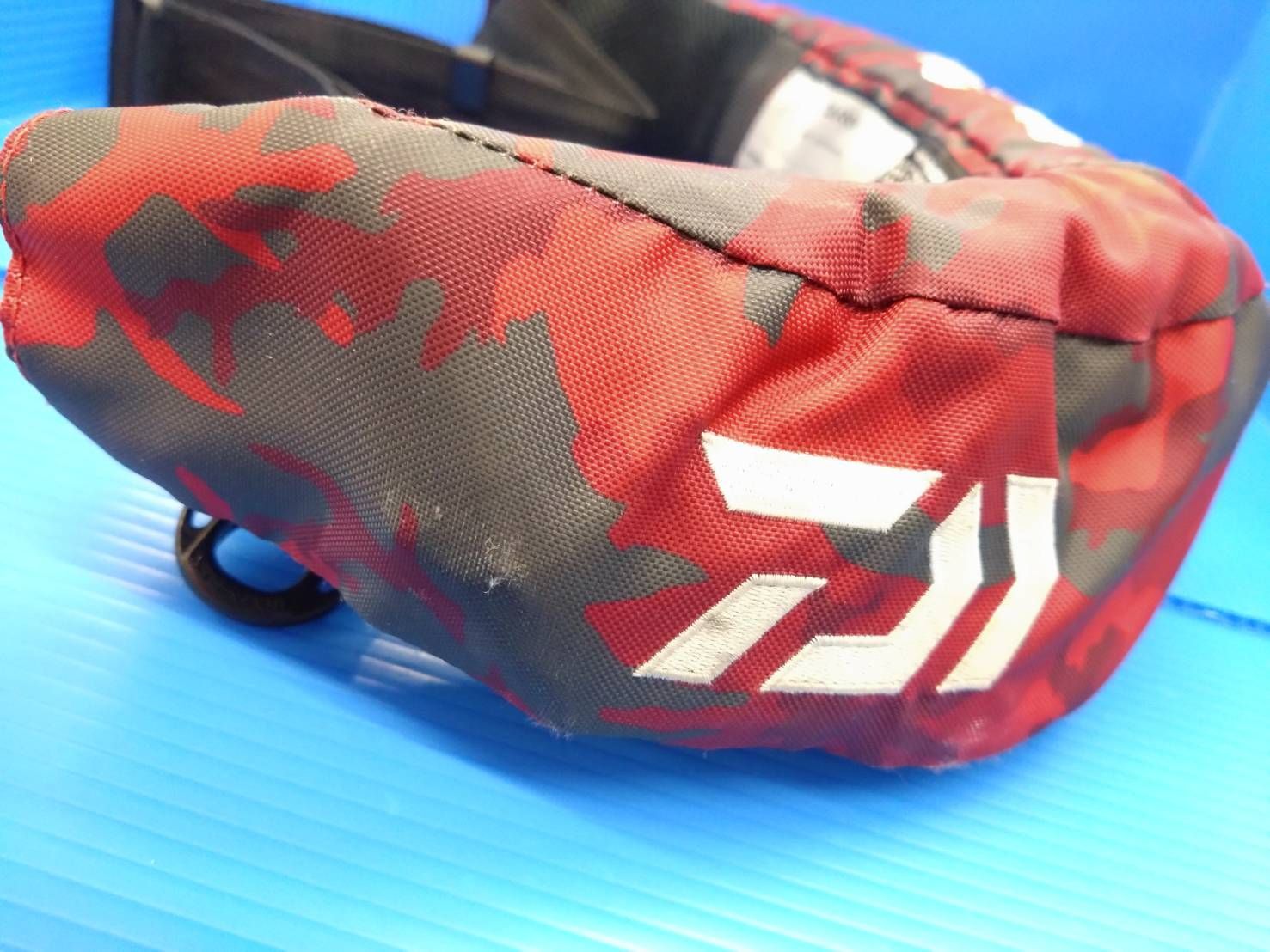 【激安通販 オンラインショップ】日用品 ダイワ ウエストタイプ 自動膨張式ライフジャケット DF-2207 ウェア