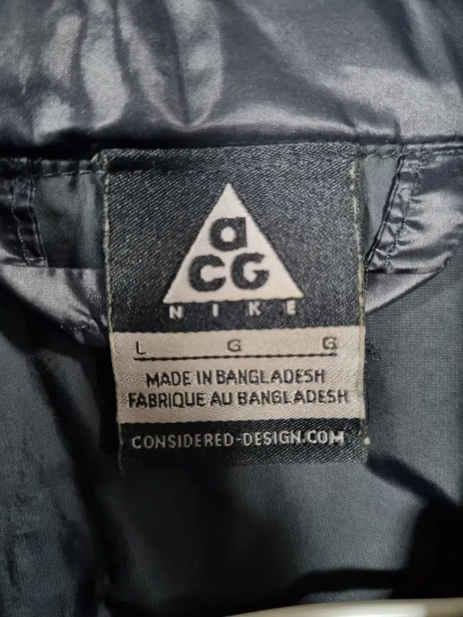 ゆーたさん専用Nike ACG 90s ドローコード付きダウンベスト Nike(ナイキ） ACG メンズ ダウンベスト - メルカリ