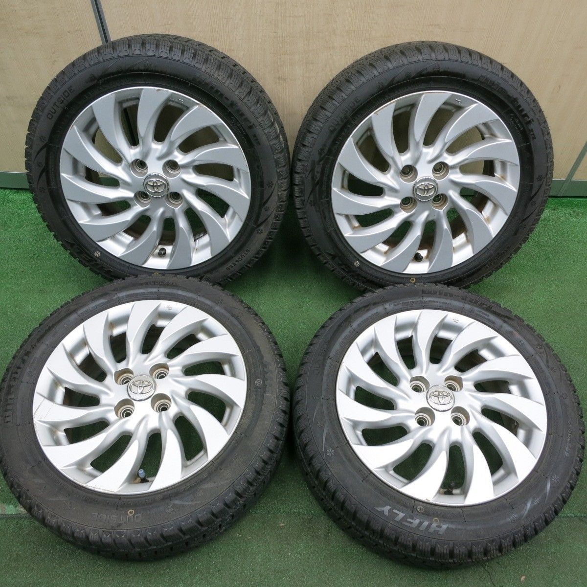 *送料無料* バリ溝！21年！ほぼ10分トヨタ bB 純正 ENKEI 185/55R15 スタッドレス ハイフライ Win-turi 212 エンケイ 15インチ PCD100/4H4052703HAス