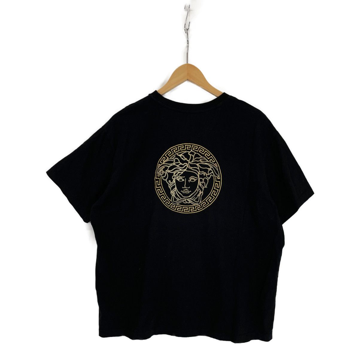 FENDI フェンディ ｘVERSACEヴェルサーチ FENDACEフェンダーチェ【国内正規/22SS】FY1144 AKDV Fendace  Logo Tee ロゴ 半袖Ｔシャツ/ L - メルカリ