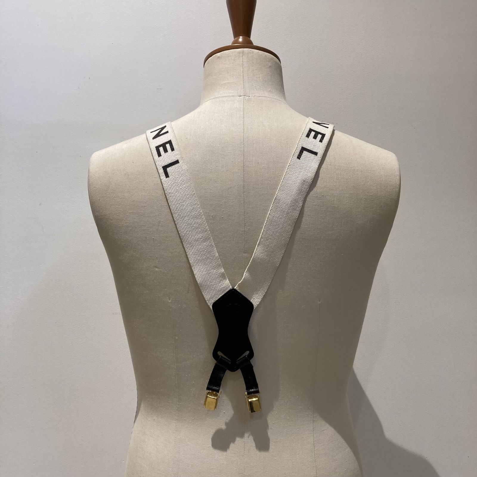 CHANEL シャネル フランス製ヴィンテージ ロゴサスペンダー ユニセックス アイボリー -