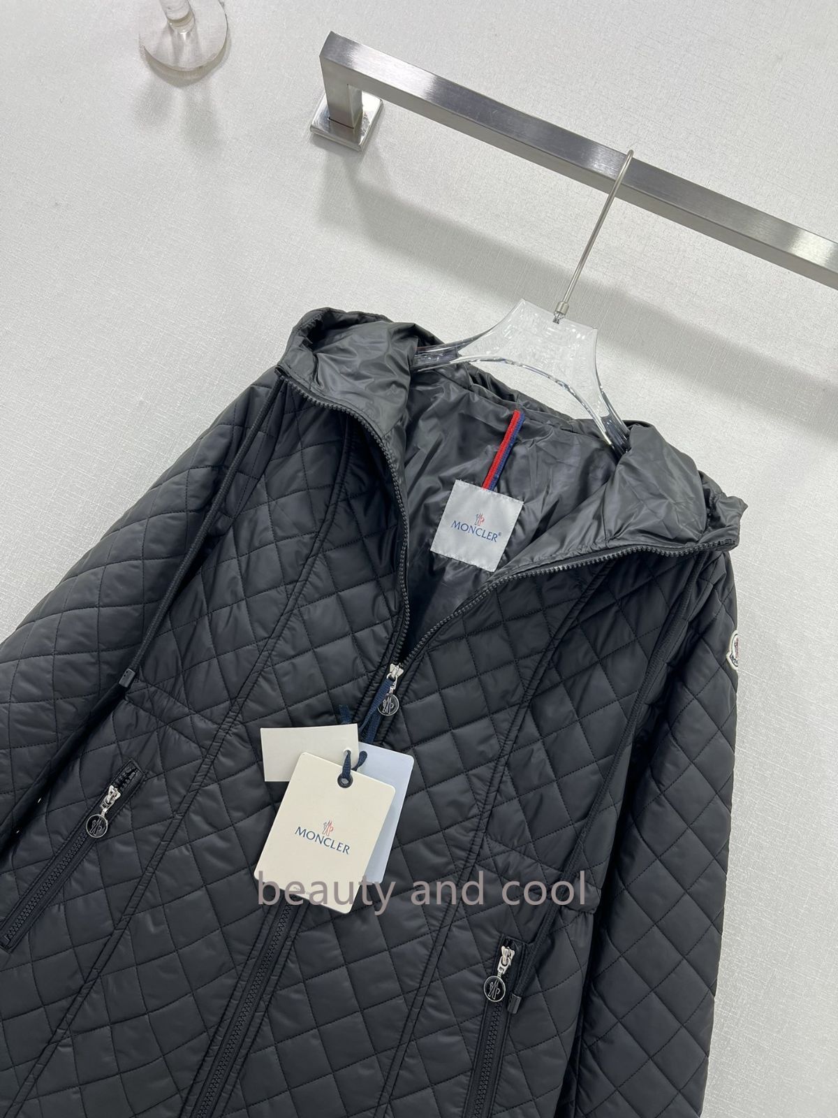 高品質大人気 モンクレール Moncler 秋冬の新作菱グリップ綿連帽コート