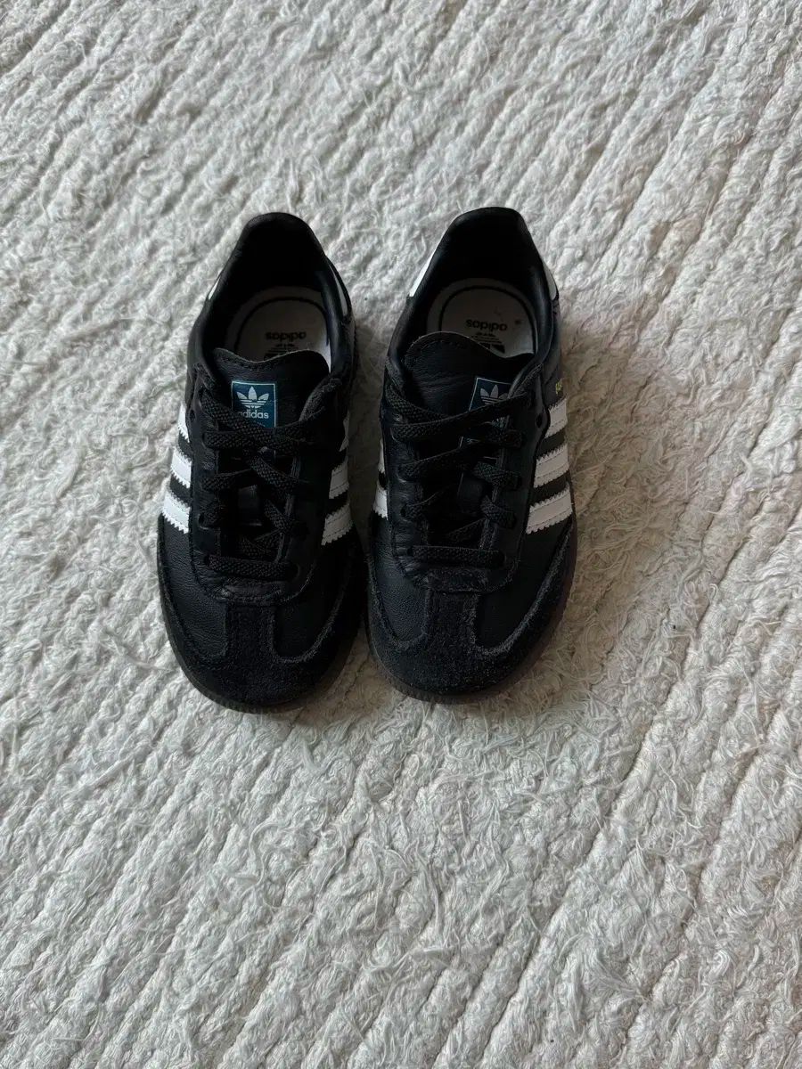 adidas アディダス キッズ サンバ 黒 140 サイズ