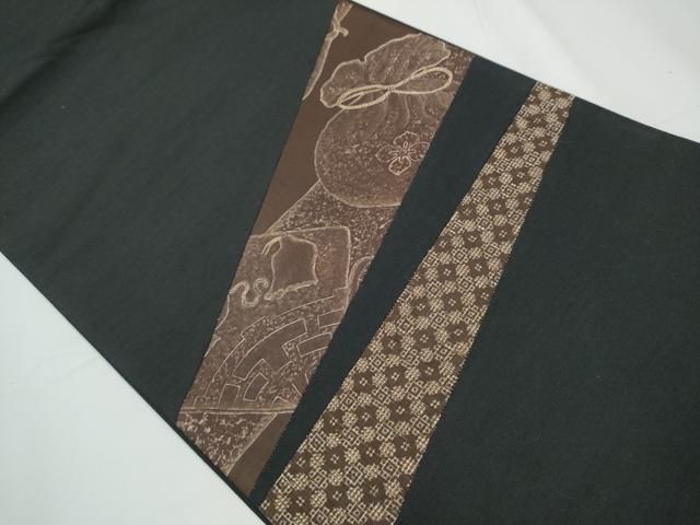 平和屋着物●太鼓柄袋帯 紬地 切嵌 巾着舞蝶文 黒地 正絹 CAAY2782hy