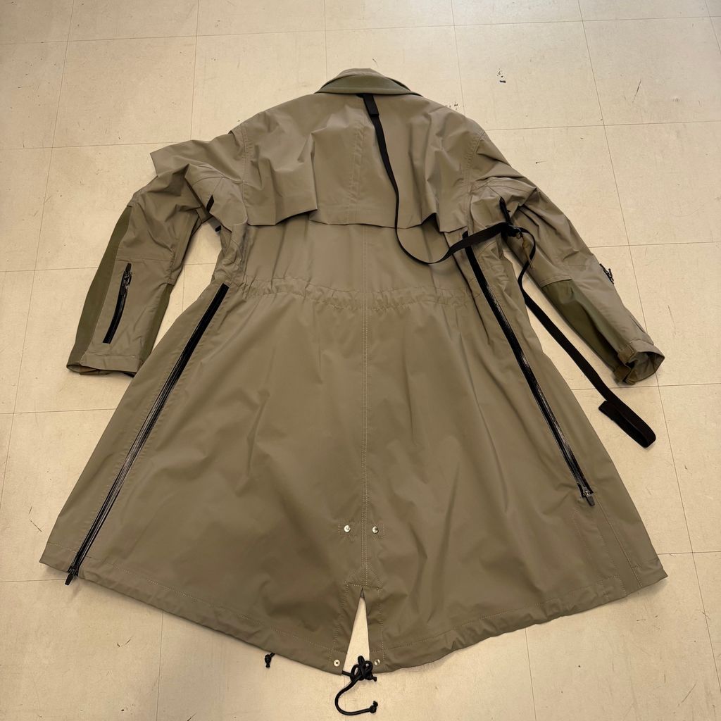 ACRONYM / sacai コート J68-PT M グレー/オリーブ ACRONYM / sacai コート J68-PT M グレー/オリーブ - メルカリ