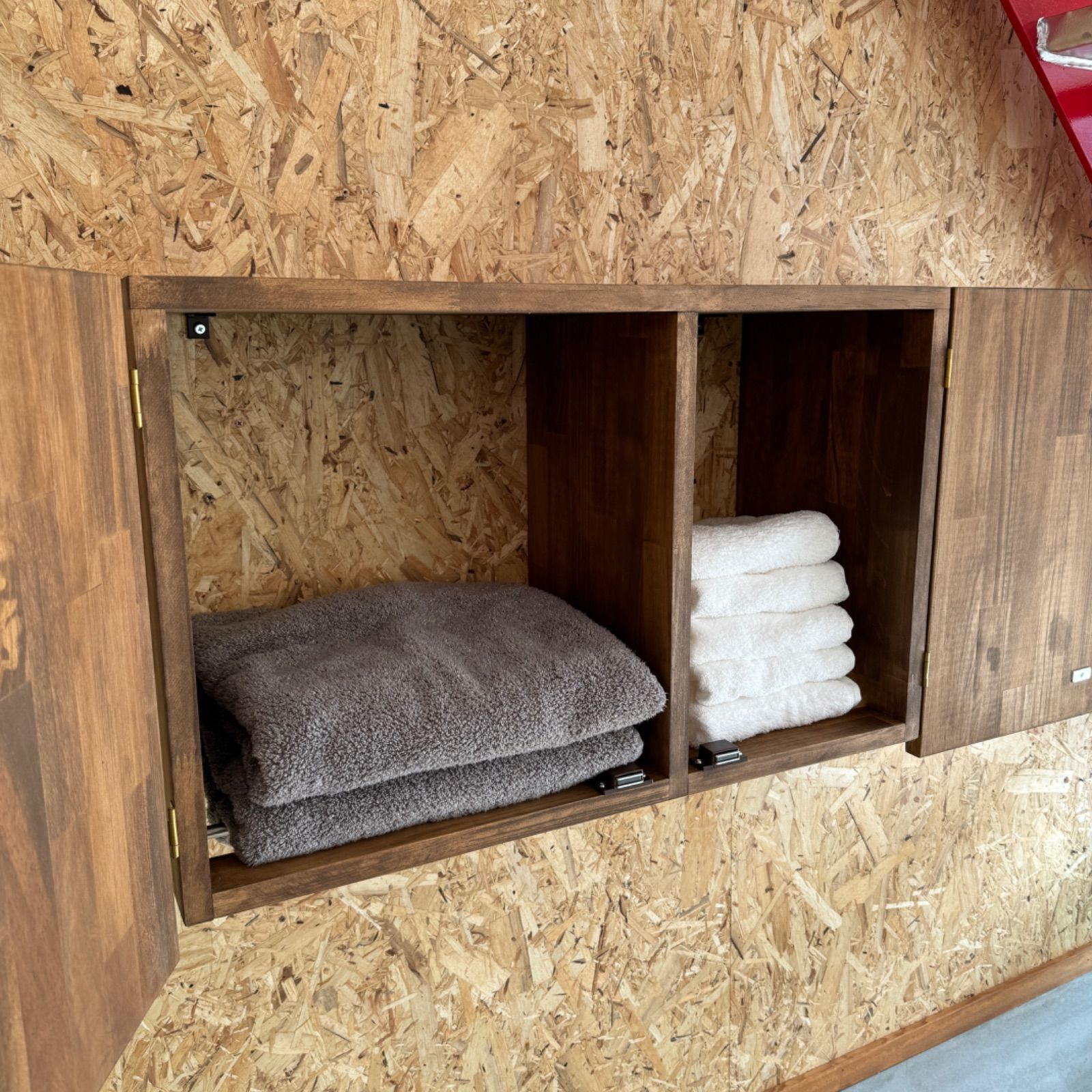 木目を活かしたサイドストッカー 木目を活かしたタオルストッカー - メルカリ