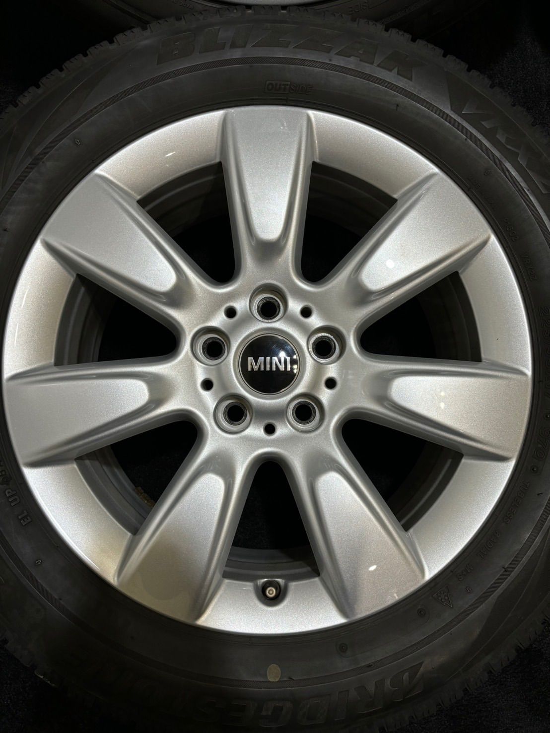 225/55R17ブリヂストンVRX2スタッドレス2本アルファードヴェル