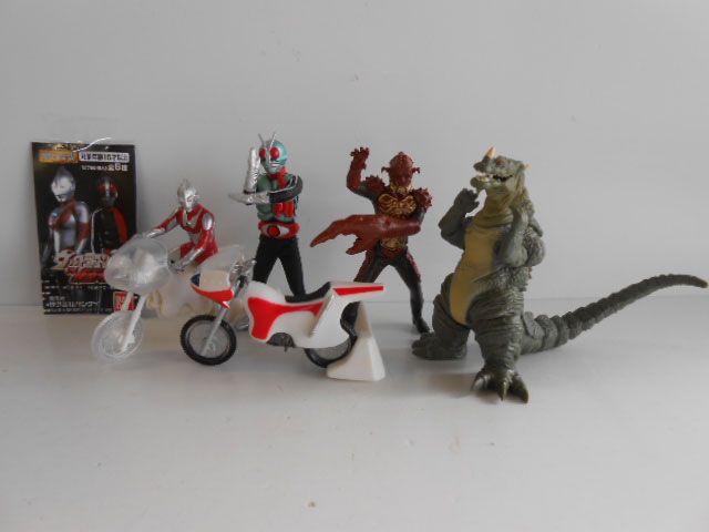 ♯Kis30BZウルトラマンVS仮面ライダー全5種 - メルカリ