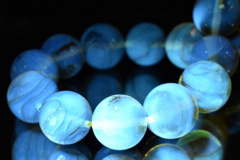 虫入りアンバー琥珀 9mm