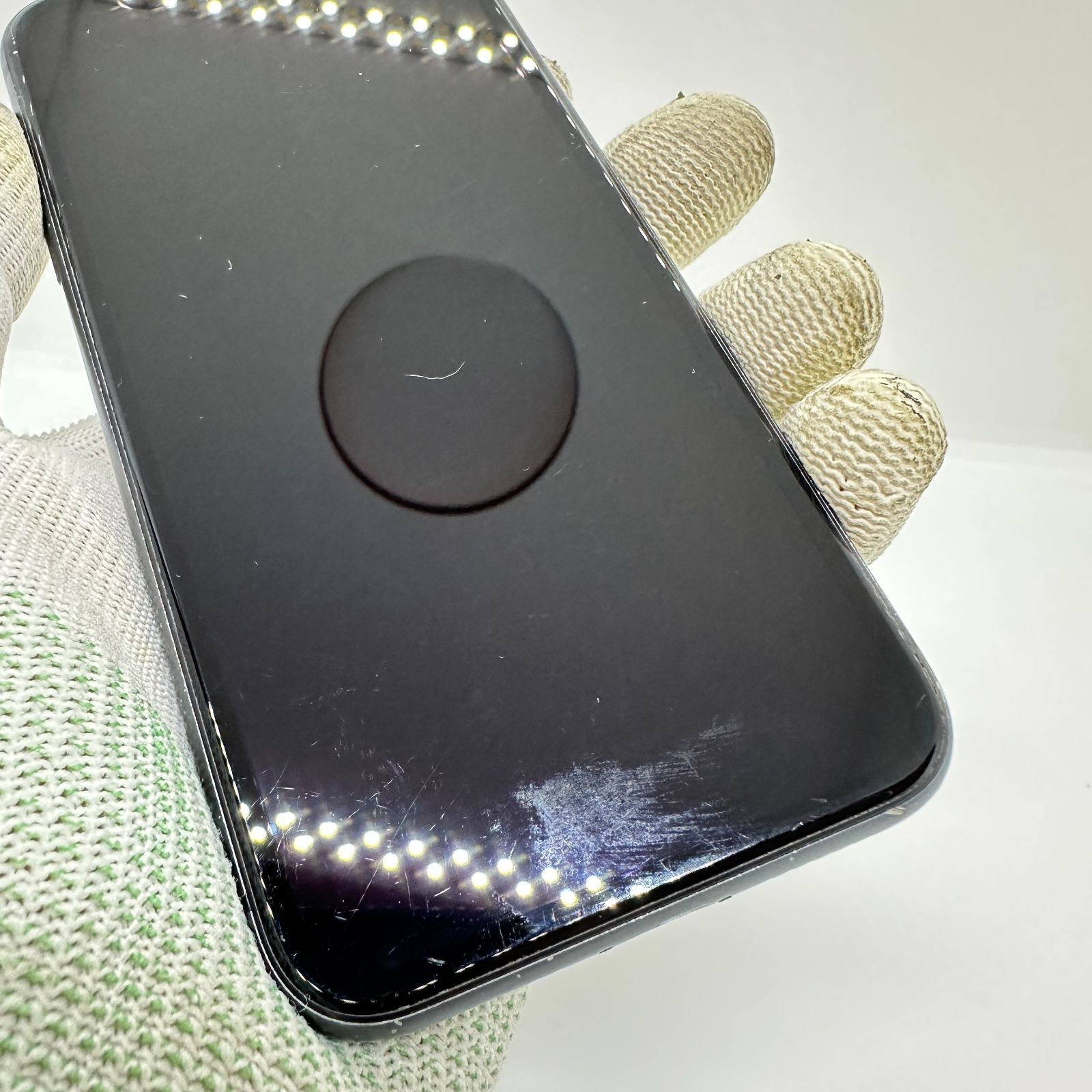 アウトレット/激安】iPhone11 256GB ブラック【SIMロック解除済み】