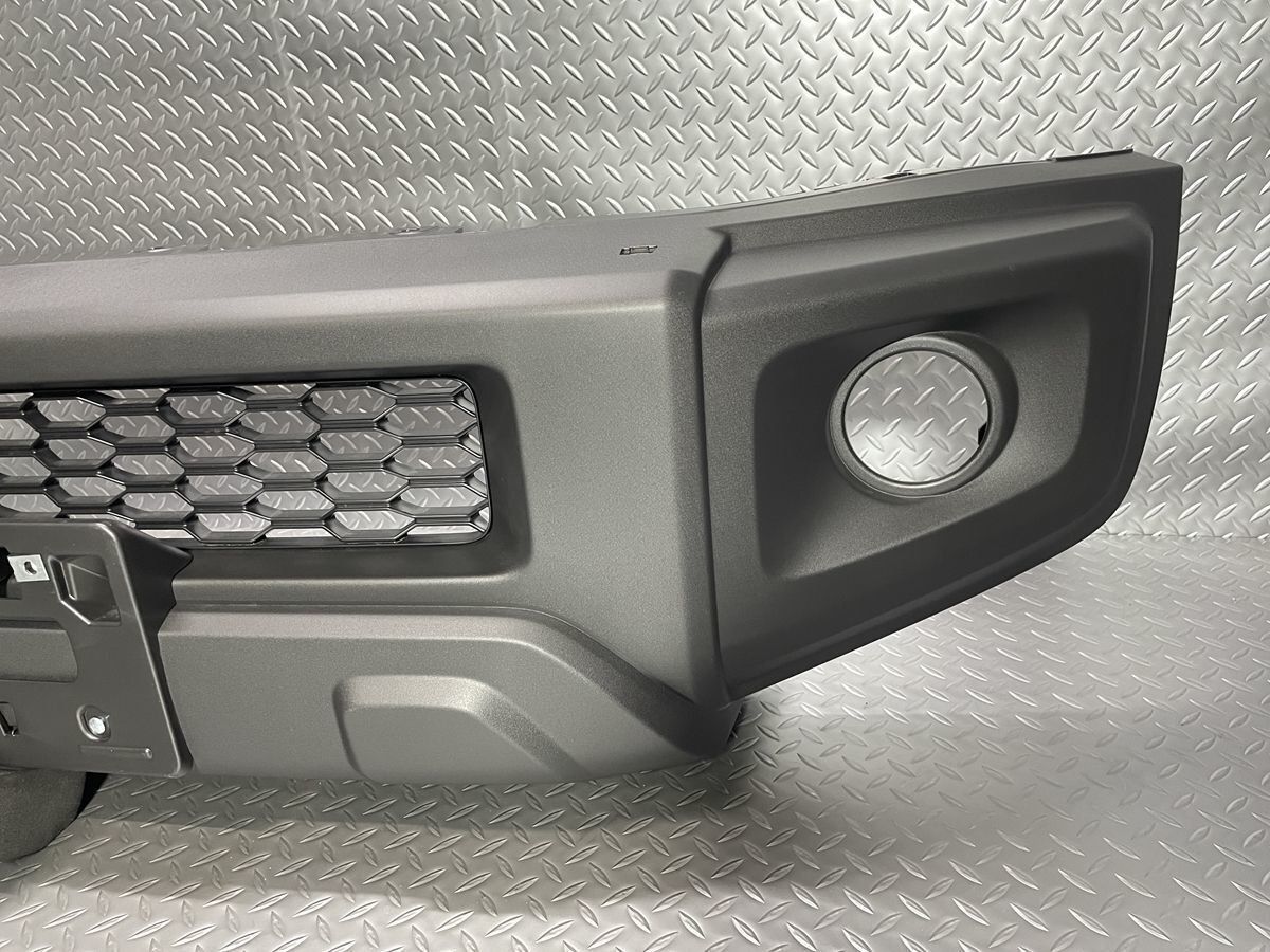 ジムニーシエラ純正フロントバンパー(新車外し) R6年新車外し品 ジムニーシエラJB74新車外し純正