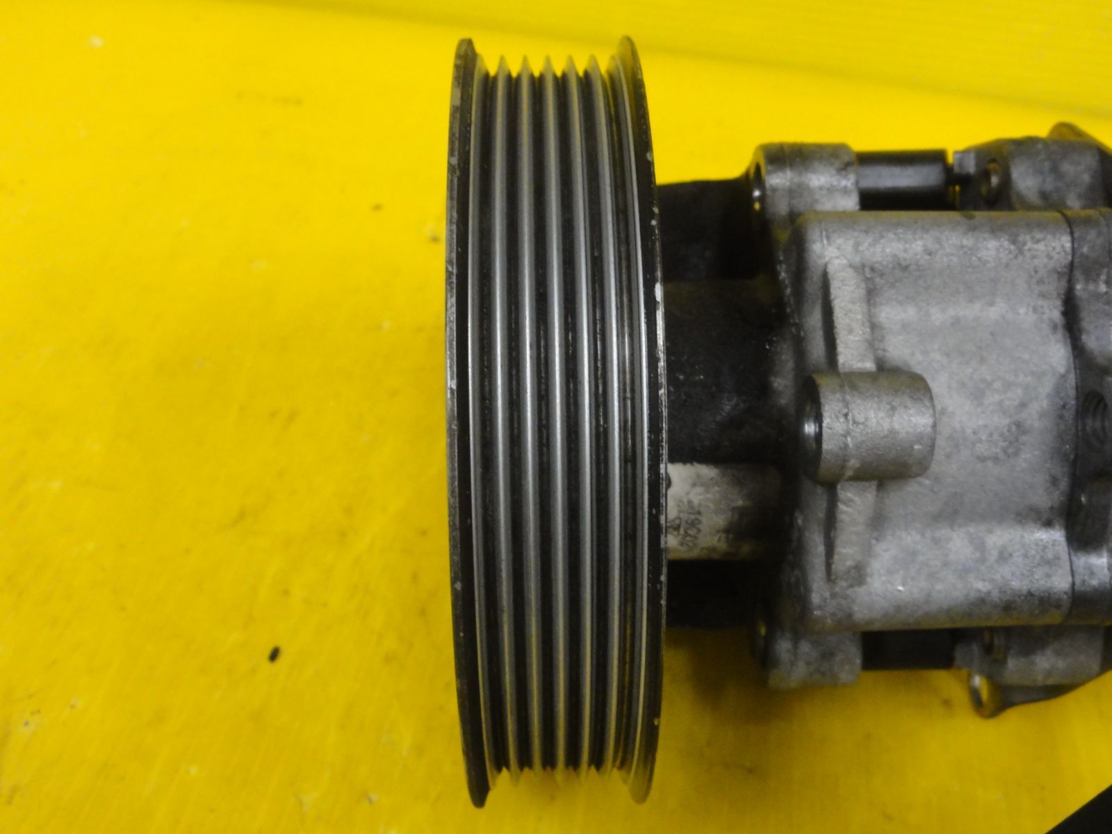 平成14年車 ポルシェ 98665 ボクスター パワステポンプ ベーンポンプ 走行45598km F30534