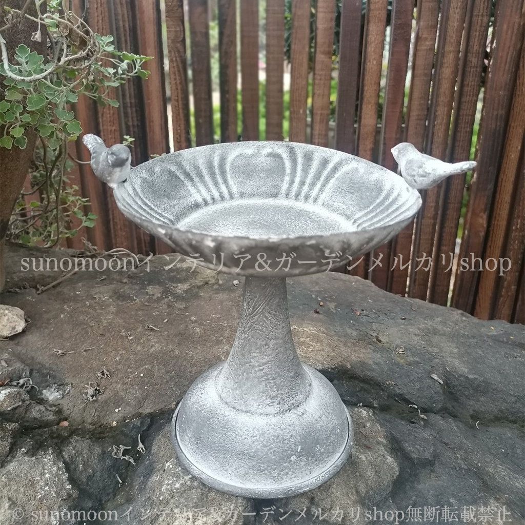 鳥のモチーフ バードフィーダー インテリア お洒落 ガーデン雑貨 ガーデンインテリア バードウォッチング 雑貨 庭の装飾 ヴィンテージ調 おしゃれ 8-14 鉄 ガーデンオブジェ ガーデン ガーデニング 2匹