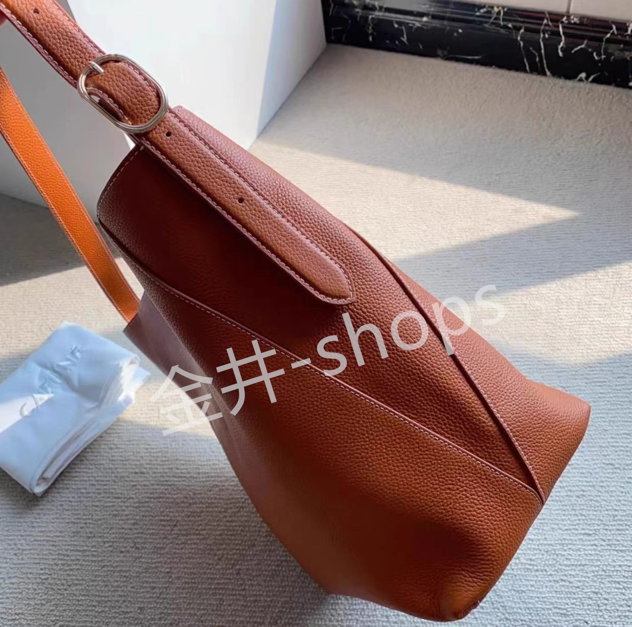 新品『CAFUNE』DROP HOBO ショルダーバッグ レディース 大容量のハンドバッグ トートバッグ バケツバッグ #ブラウン - メルカリ