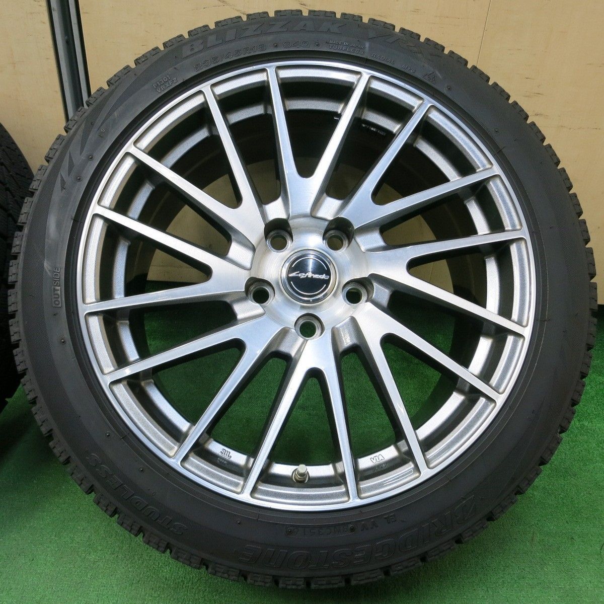 4本価格☆レクサス 等 235/45R18 スタッドレス ブリヂストン 