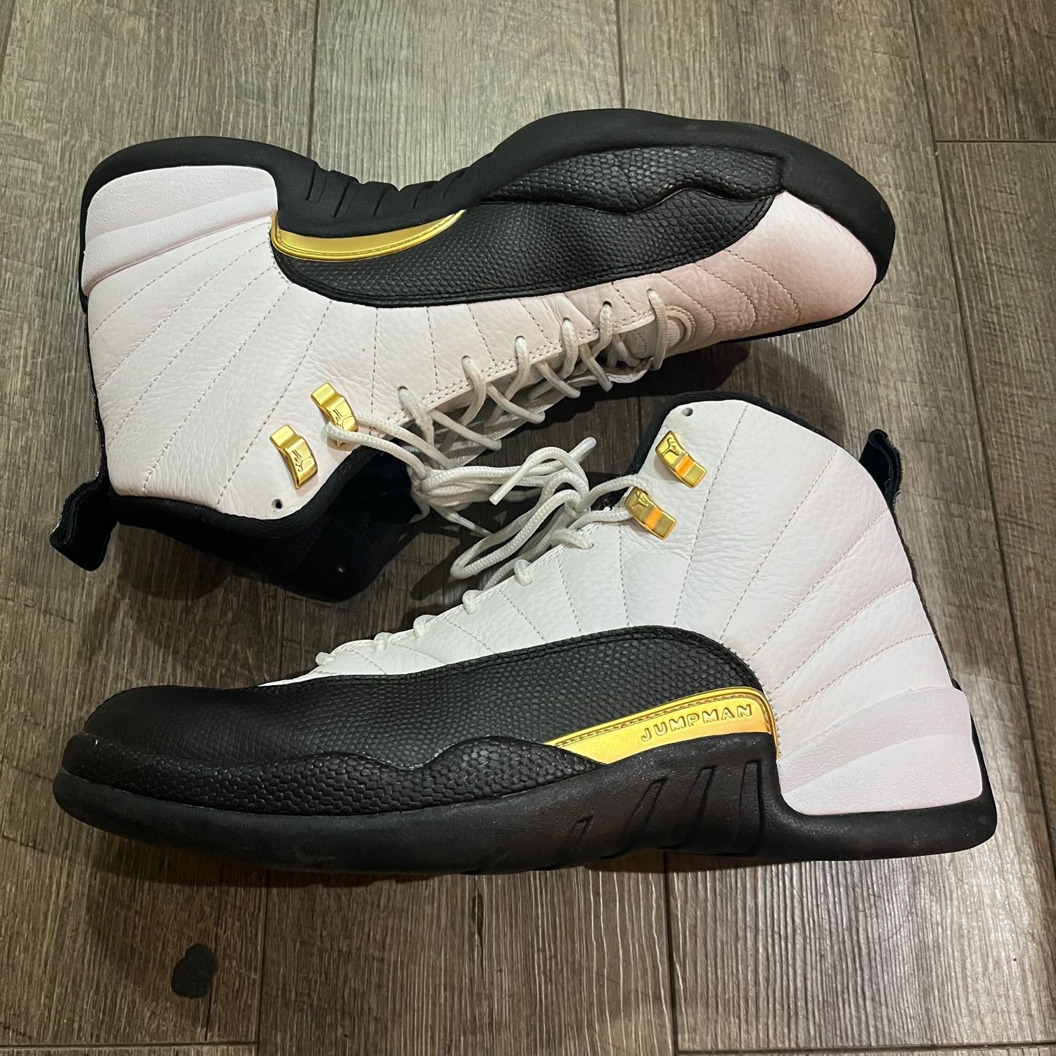 NIKE AIR JORDAN 12 RETRO 