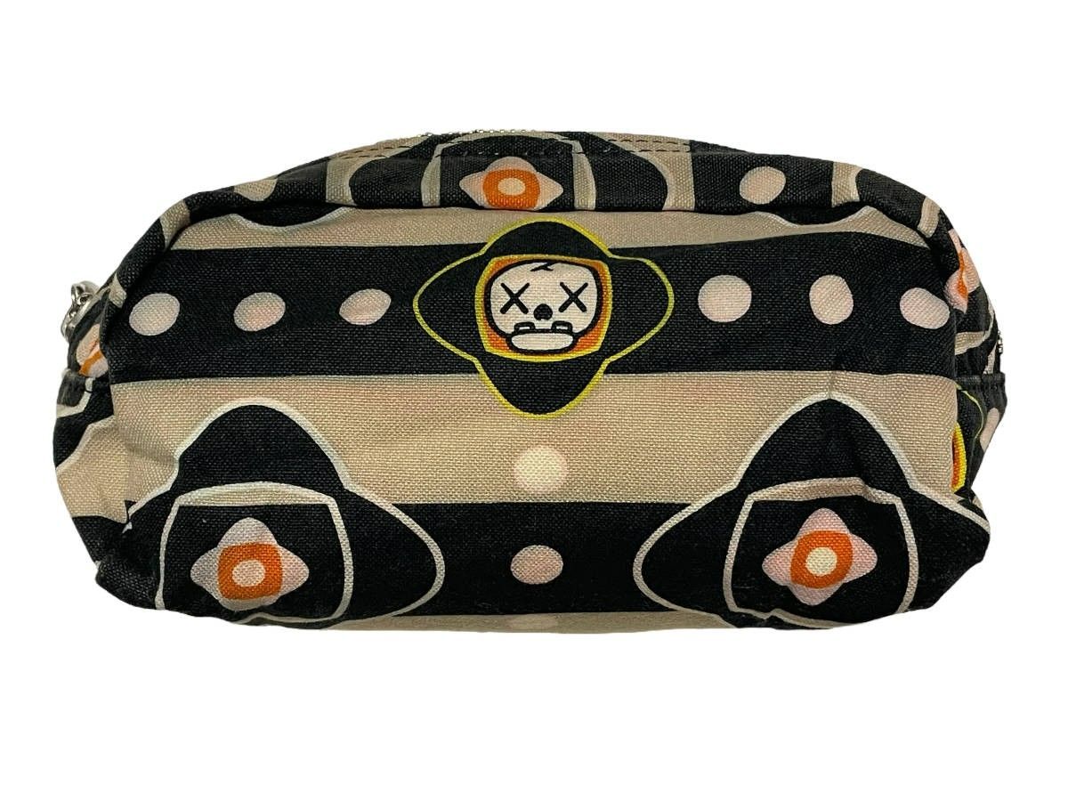 s*a様 A BATHING APE KAWS ポーチ 貴重 $_57.JPG?set_id=880000500F APE .