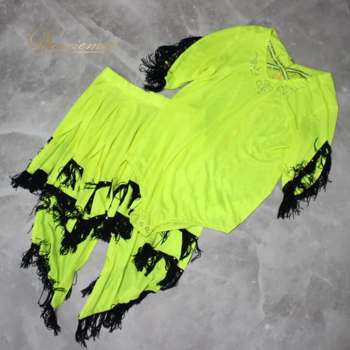 【美品 社交ダンス衣装】上下セット レッスンウェア 練習着 ラテン 黒 黄緑 ブラック ライトグリーン フリンジ 袖なし 派手 美品 社交ダンス衣装】上下セット レッスンウェア 練習着 ラテン