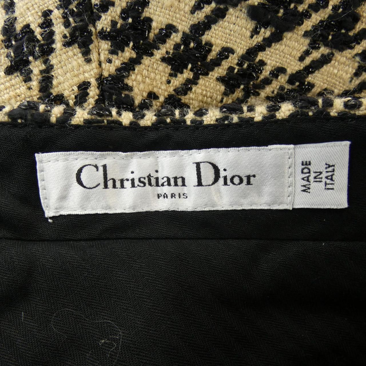CHRISTIAN DIOR
