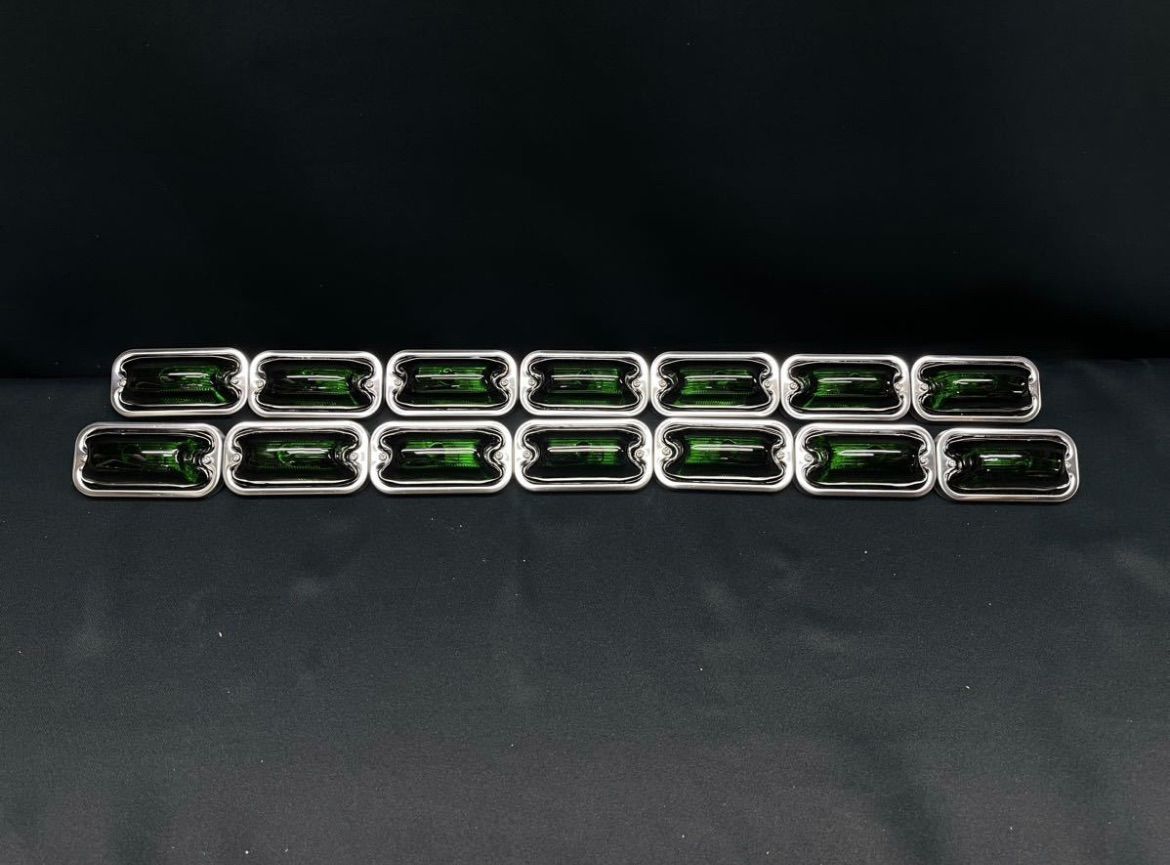 新品未使用　板橋製作所　ガラス角マーカー　深緑　マーカーステー　濃い緑　デコトラ 送料無料，人気SALE 板橋用品製作所 S-80DXST 14個 深緑 角マーカー