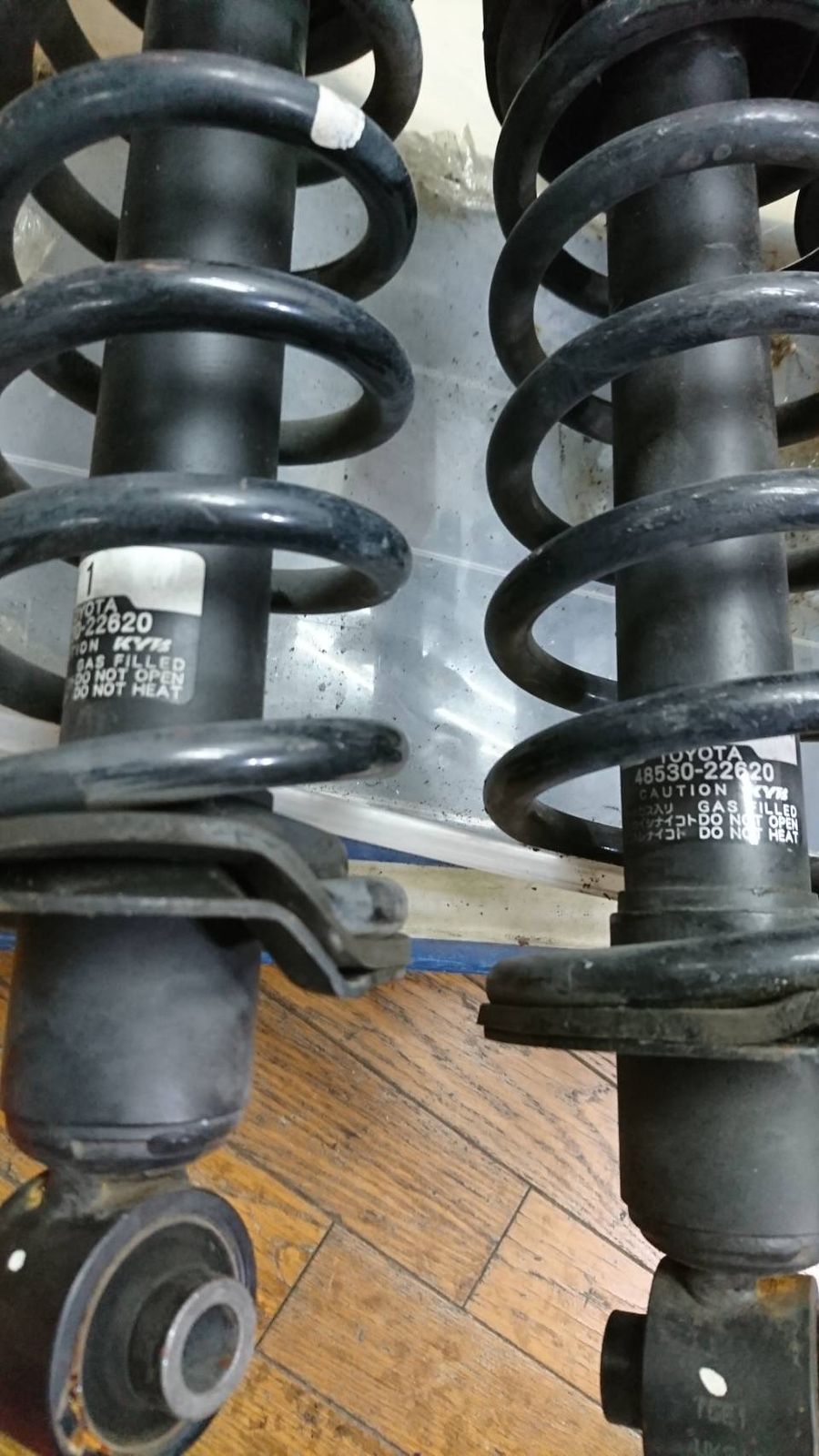 マークX用サスペンション1台分 R40