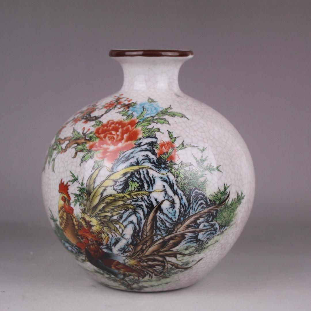 大清乾隆粉彩花卉蒔金両耳瓶 景徳鎮 陶磁器 装飾品 現代工芸品 美術品 置物 清乾隆磁器琺瑯彩花卉蝶碗 景徳鎮 陶磁器 装飾品 現代工芸品