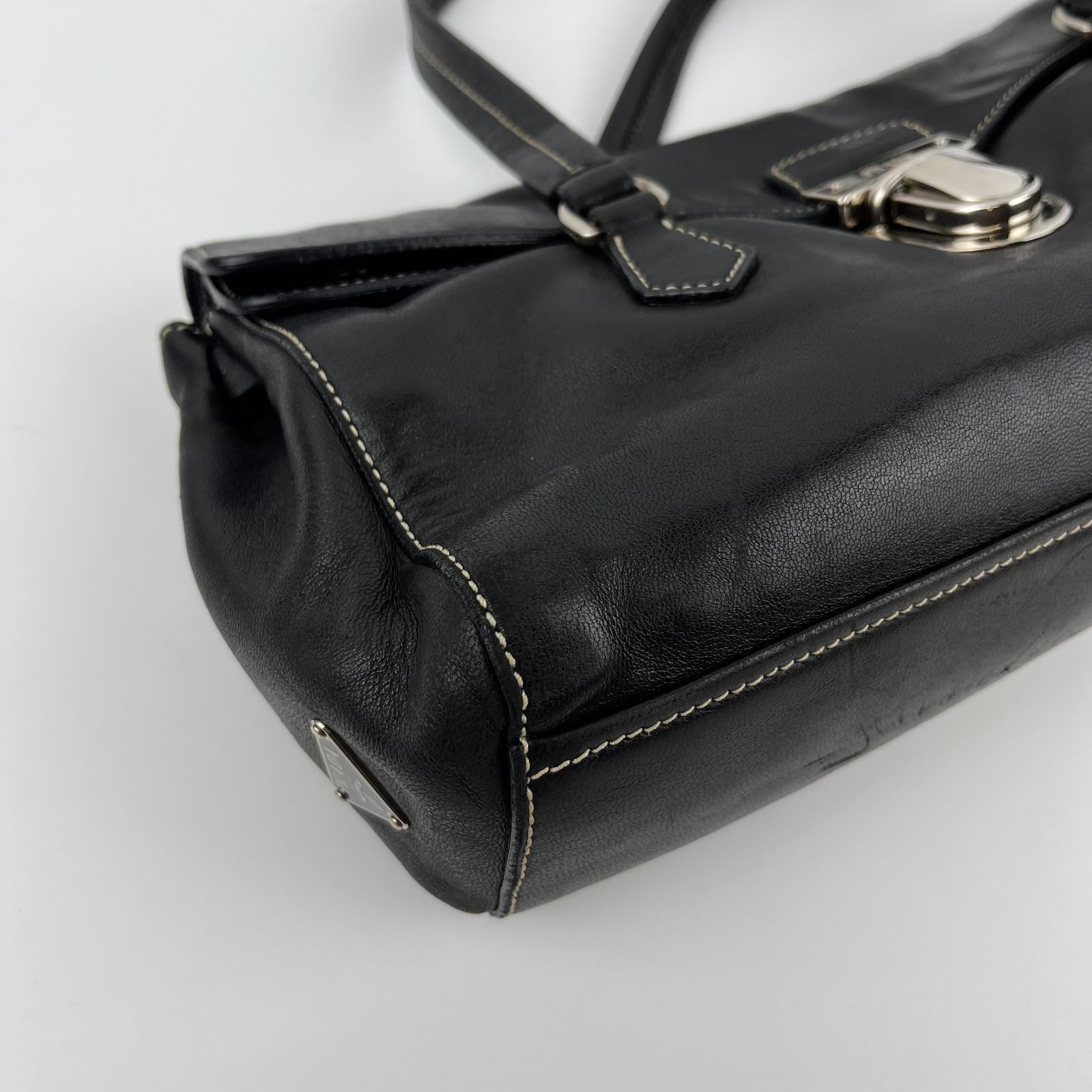 PRADA プラダ ショルダーバッグ 肩掛け ハンドバッグ ブラック レザー  